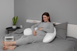 Making the most of bed rest during pregnancy
