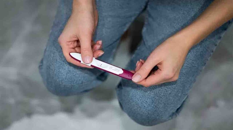 Can twins cause false negative pregnancy test?